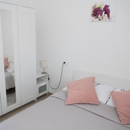 Apartments Solta Rogač 外观 照片