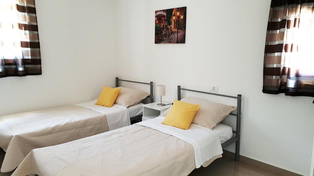 Apartments Solta Rogač 外观 照片