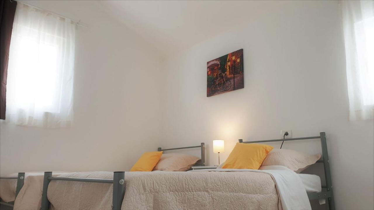 Apartments Solta Rogač 外观 照片