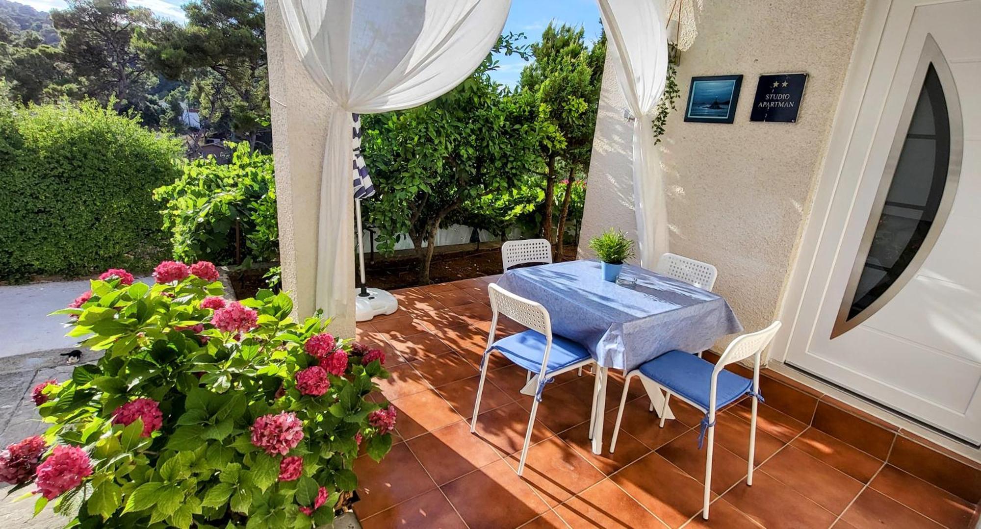 Apartments Solta Rogač 外观 照片