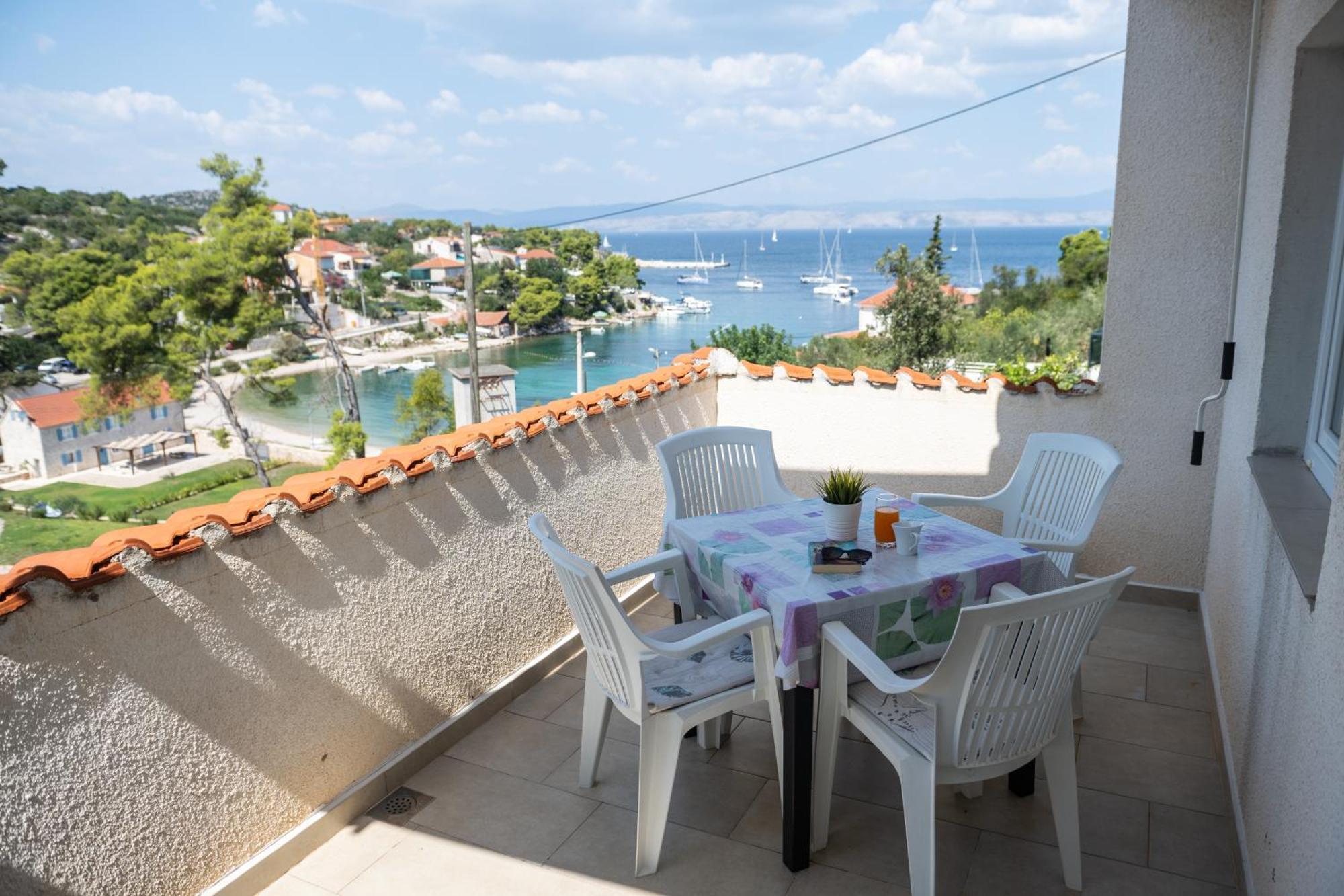 Apartments Solta Rogač 外观 照片
